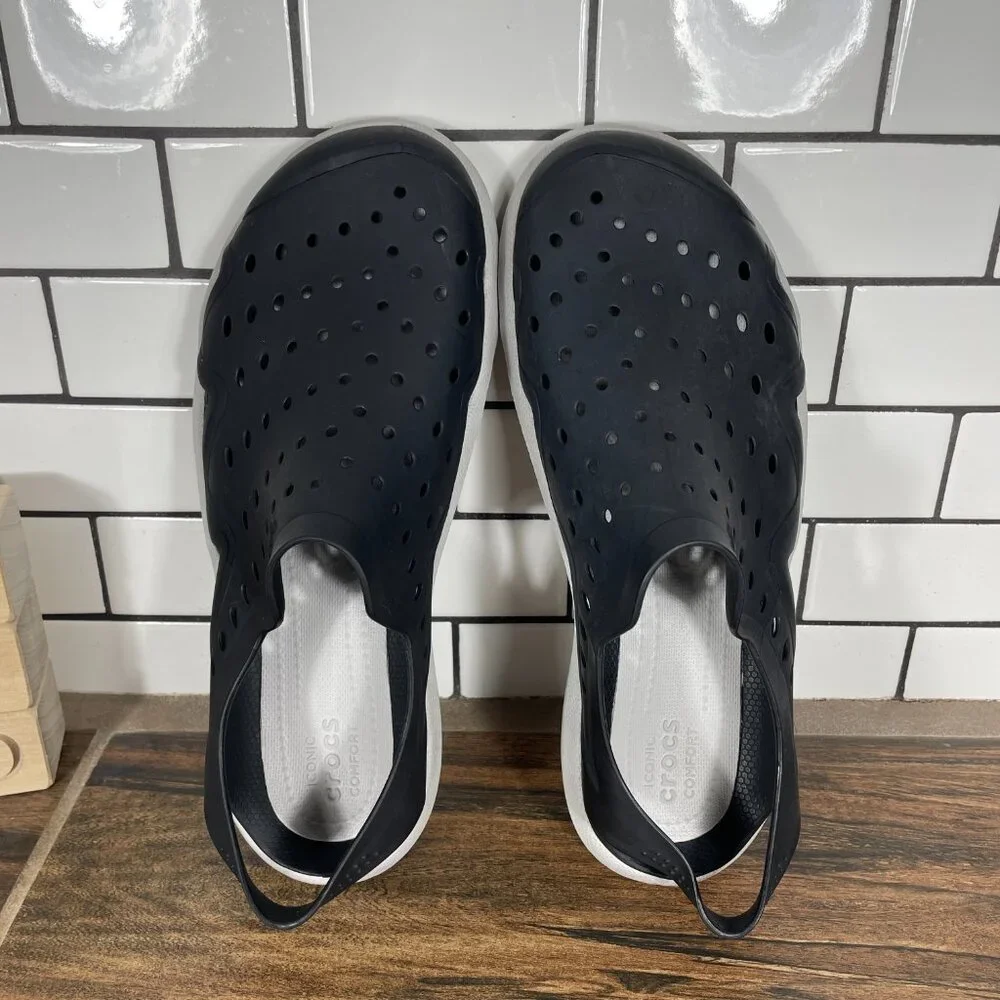 CROCS Swiftwater Wave Shoes Mens Size 7 Black Gray Slip On Water Sandals